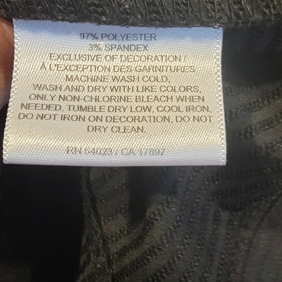 Women's Old Navy Black Full Zip Wind Breaker Sz Large - Picture 6 of 6